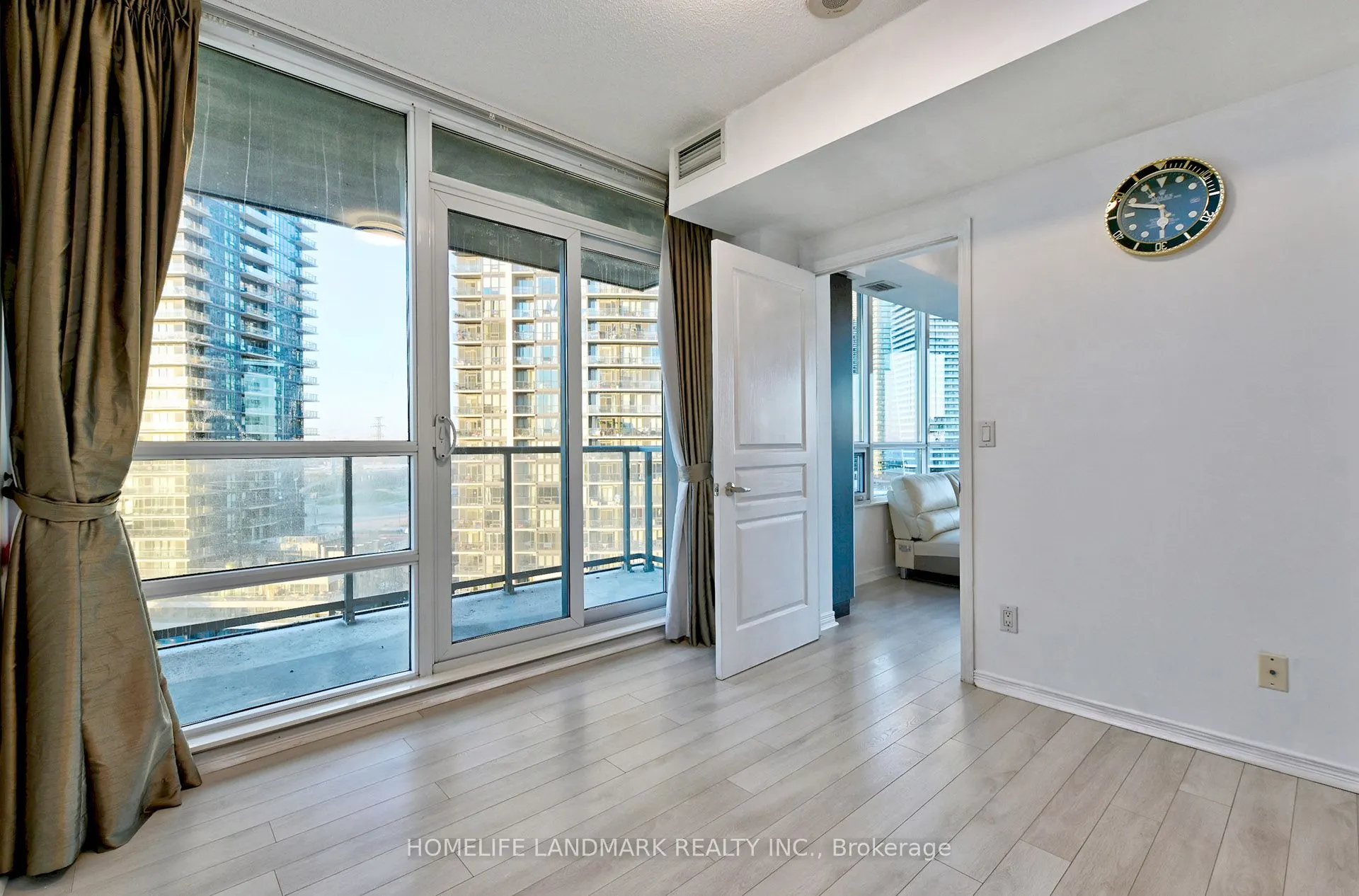 2230 Lakeshore Boulevard W, #1206