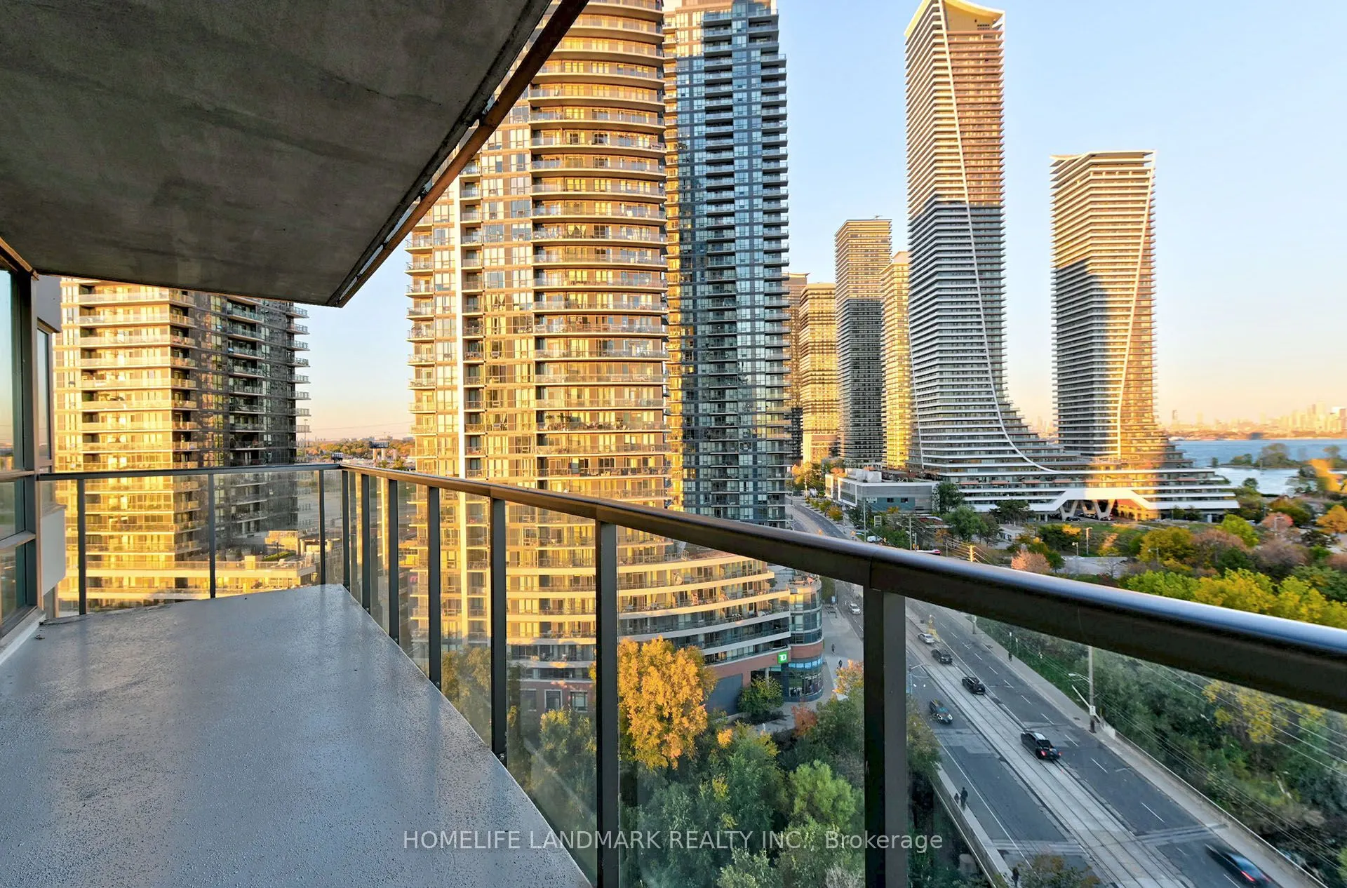 2230 Lakeshore Boulevard W, #1206