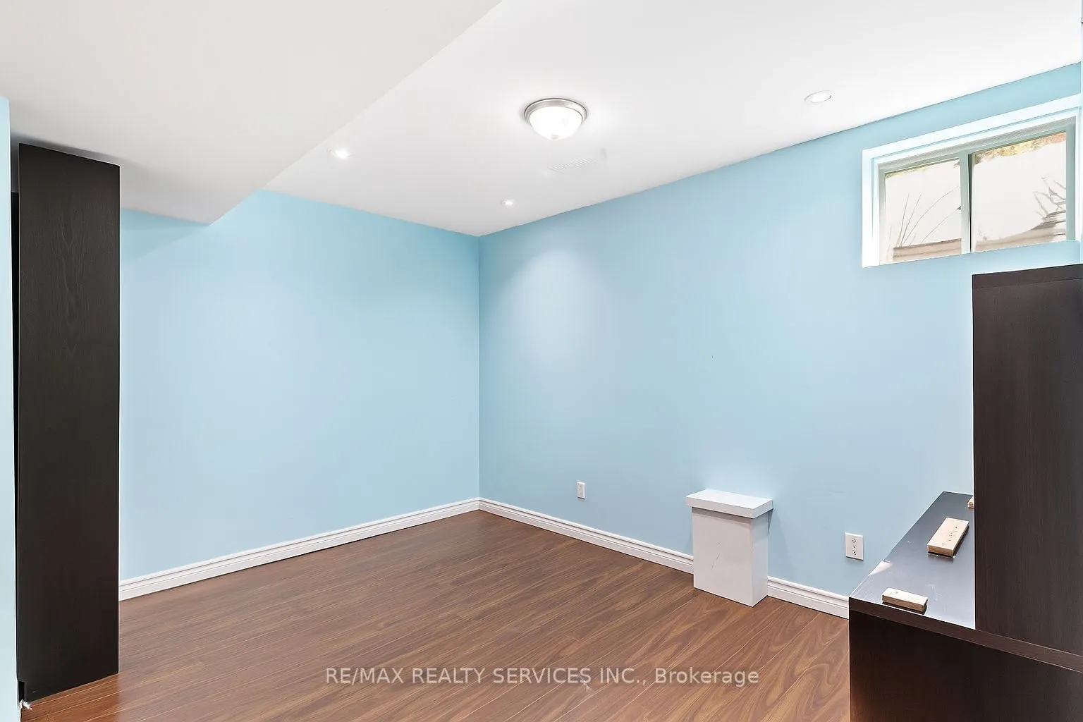 524 Attenborough Terrace N, #Bsmt