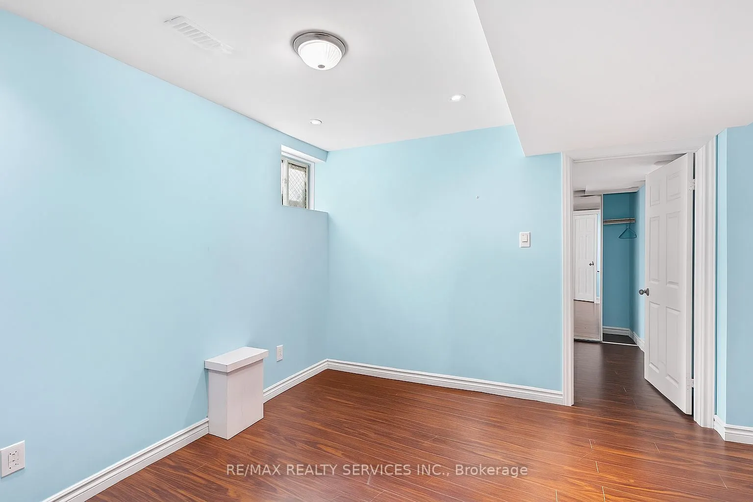 524 Attenborough Terrace N, #Bsmt