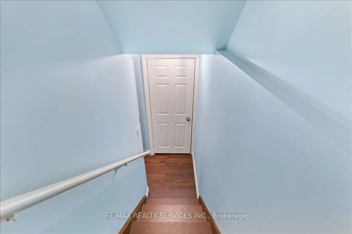 524 Attenborough Terrace N, #Bsmt