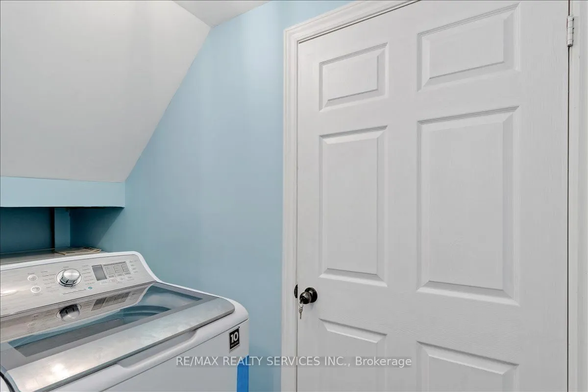 524 Attenborough Terrace N, #Bsmt