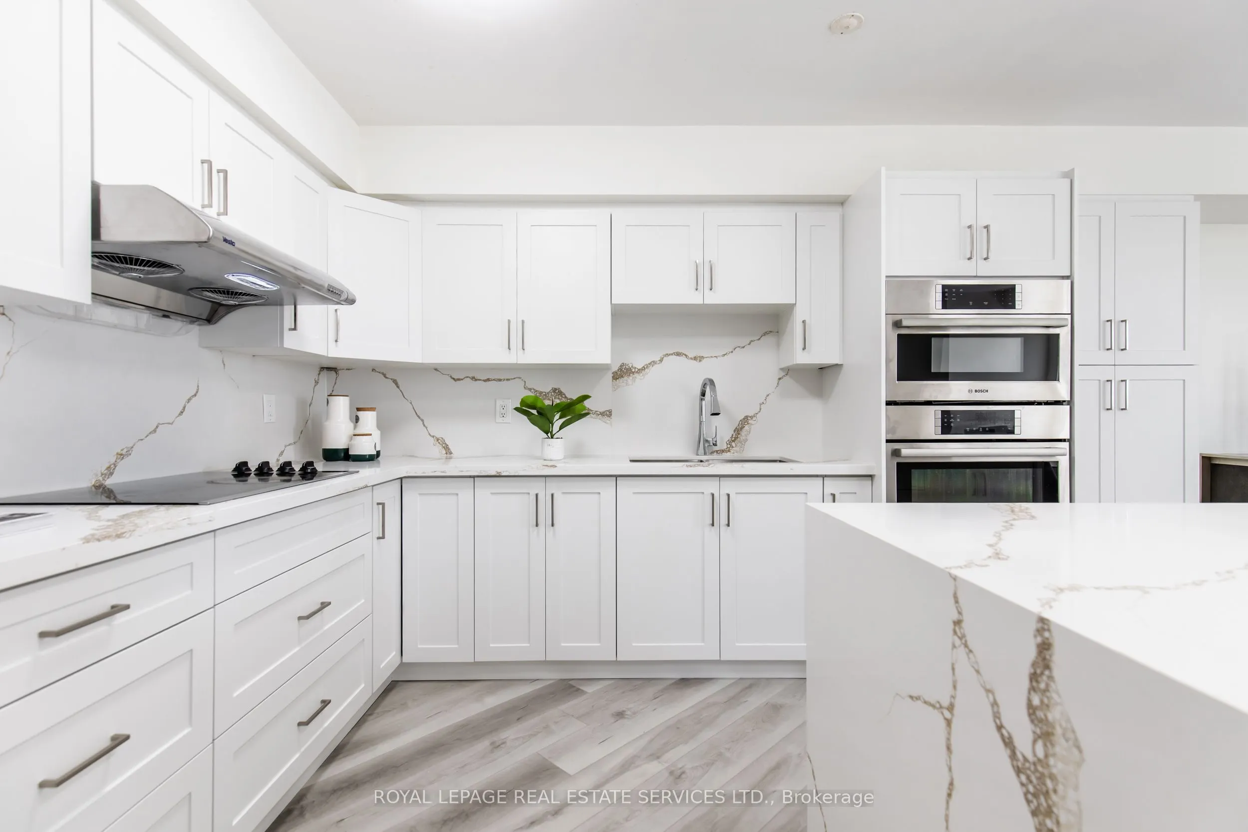 25 Kingsbridge Garden Circle, #418