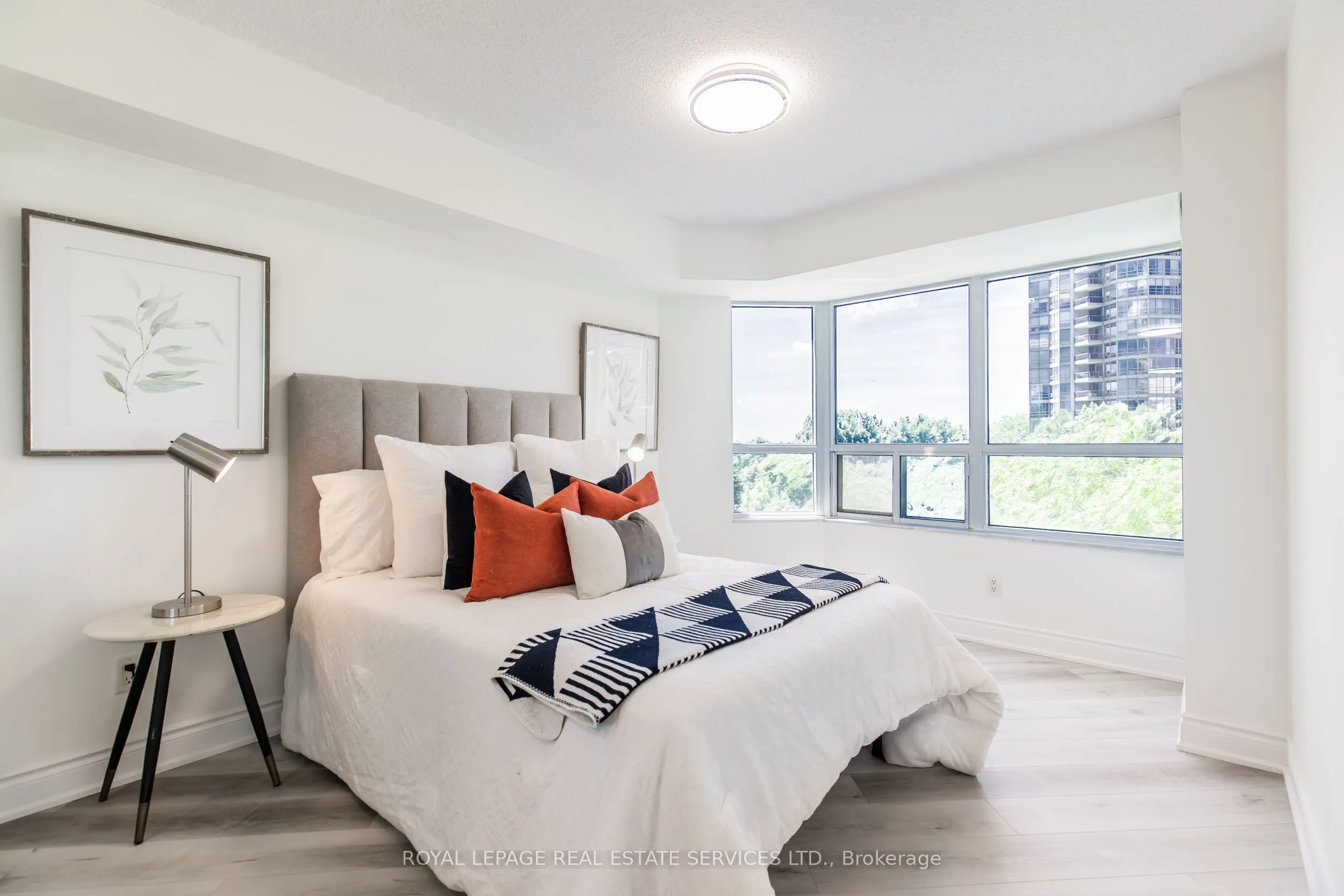 25 Kingsbridge Garden Circle, #418