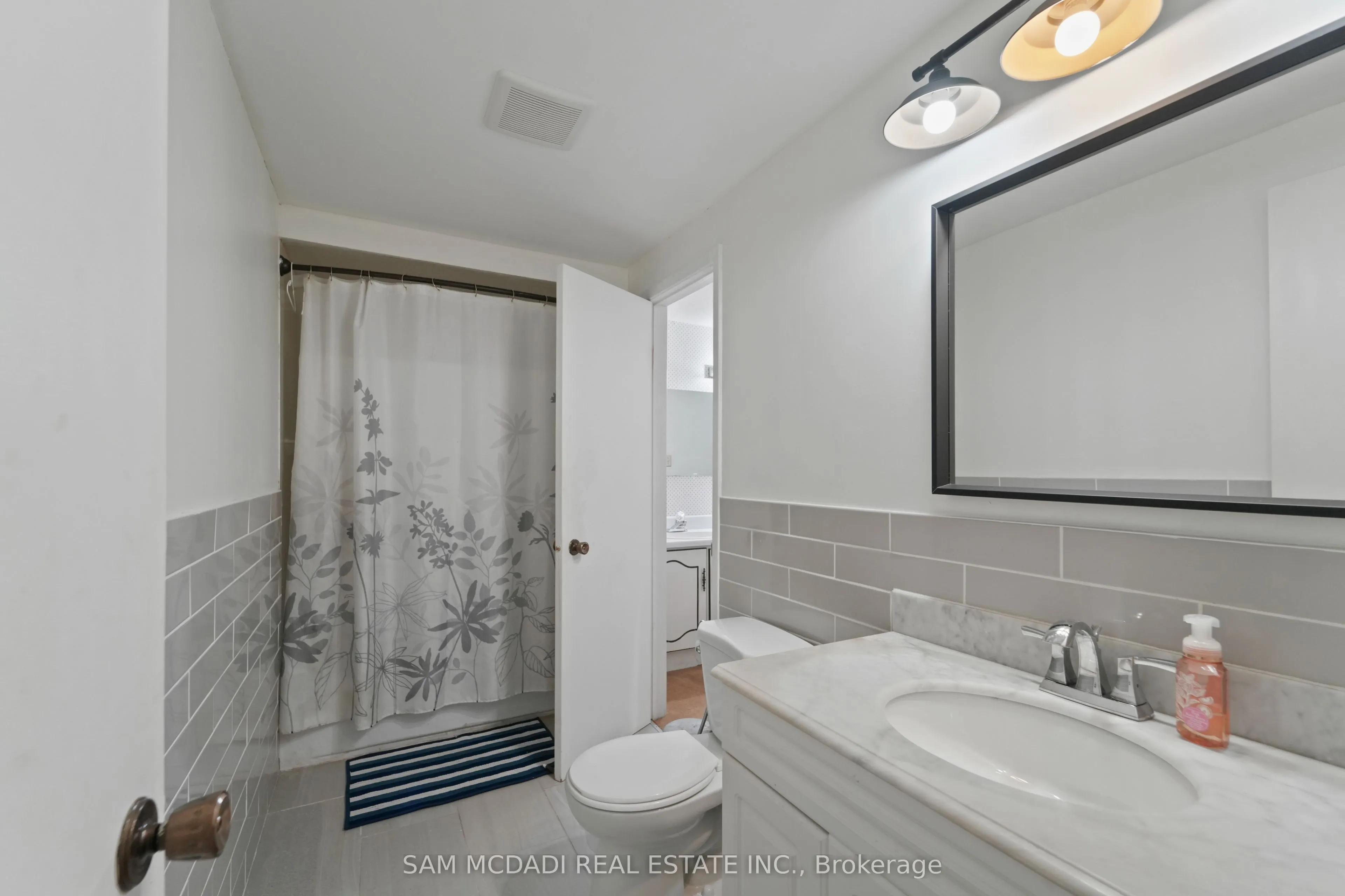 7262 Corrine Crescent