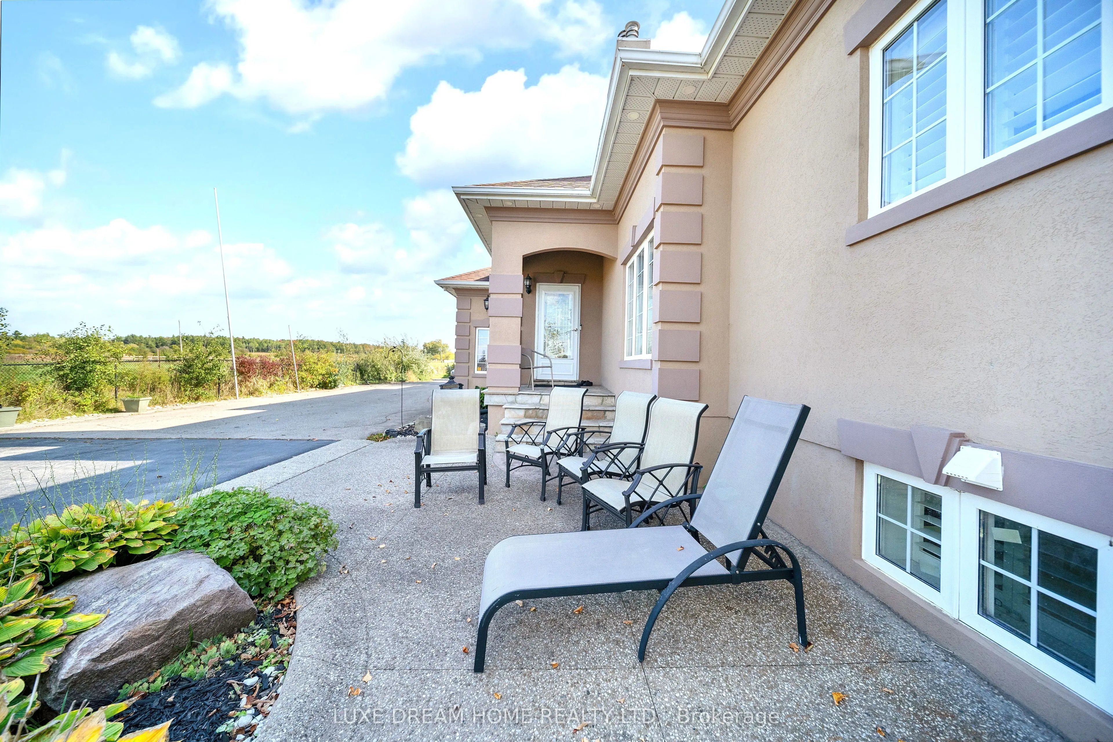 3006 Lower Base Line W