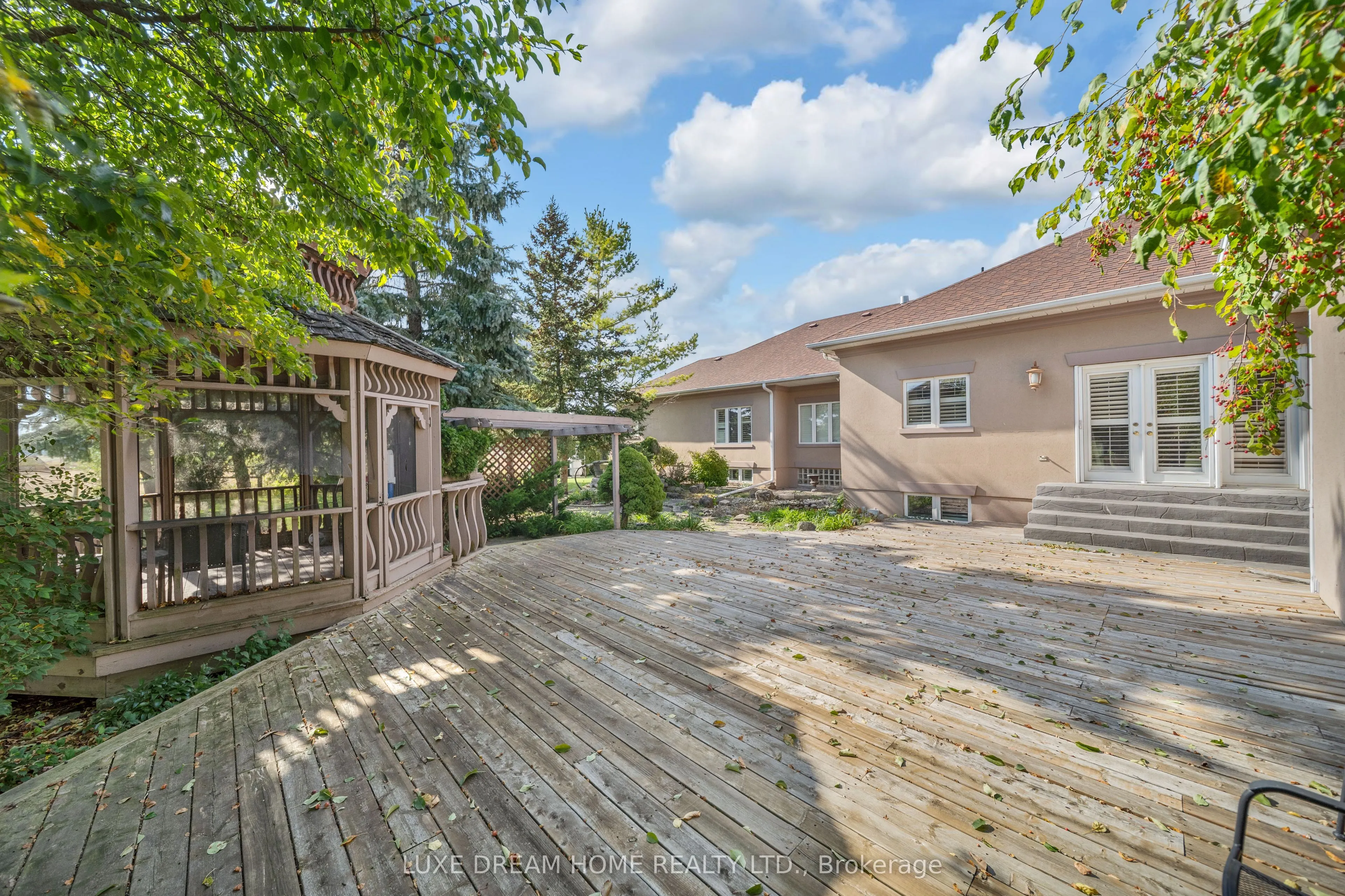 3006 Lower Base Line W