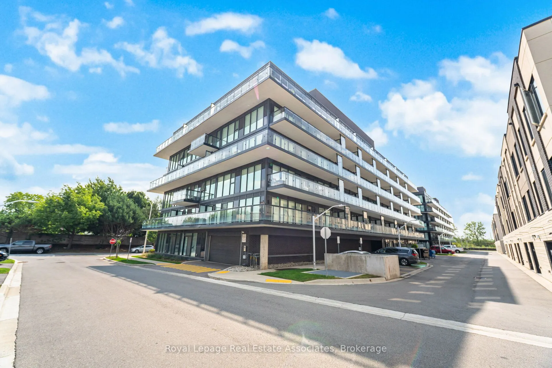 1119 COOKE Boulevard, #B327