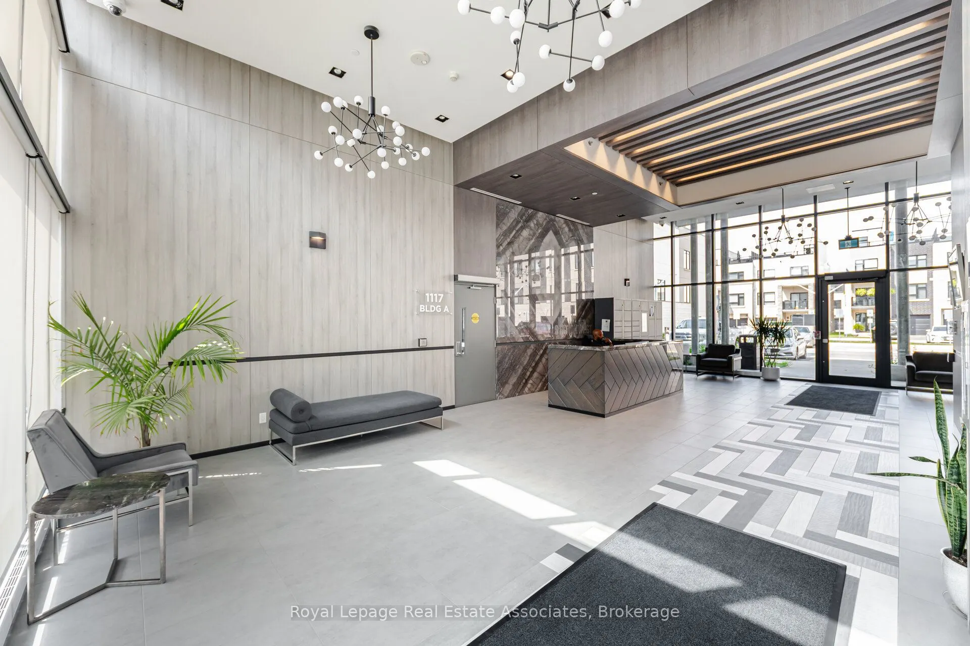 1119 COOKE Boulevard, #B327