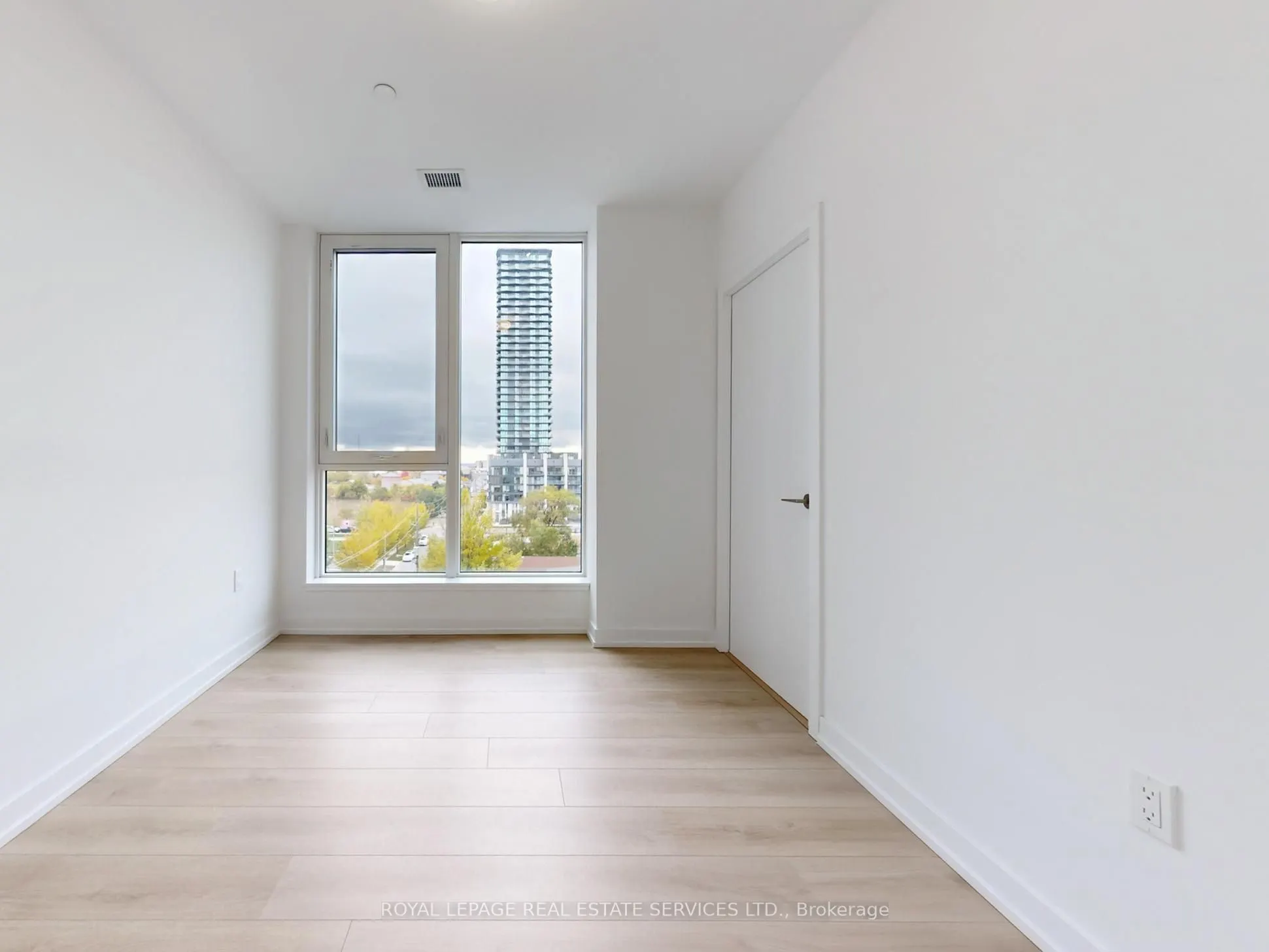 1195 The Queensway, #614