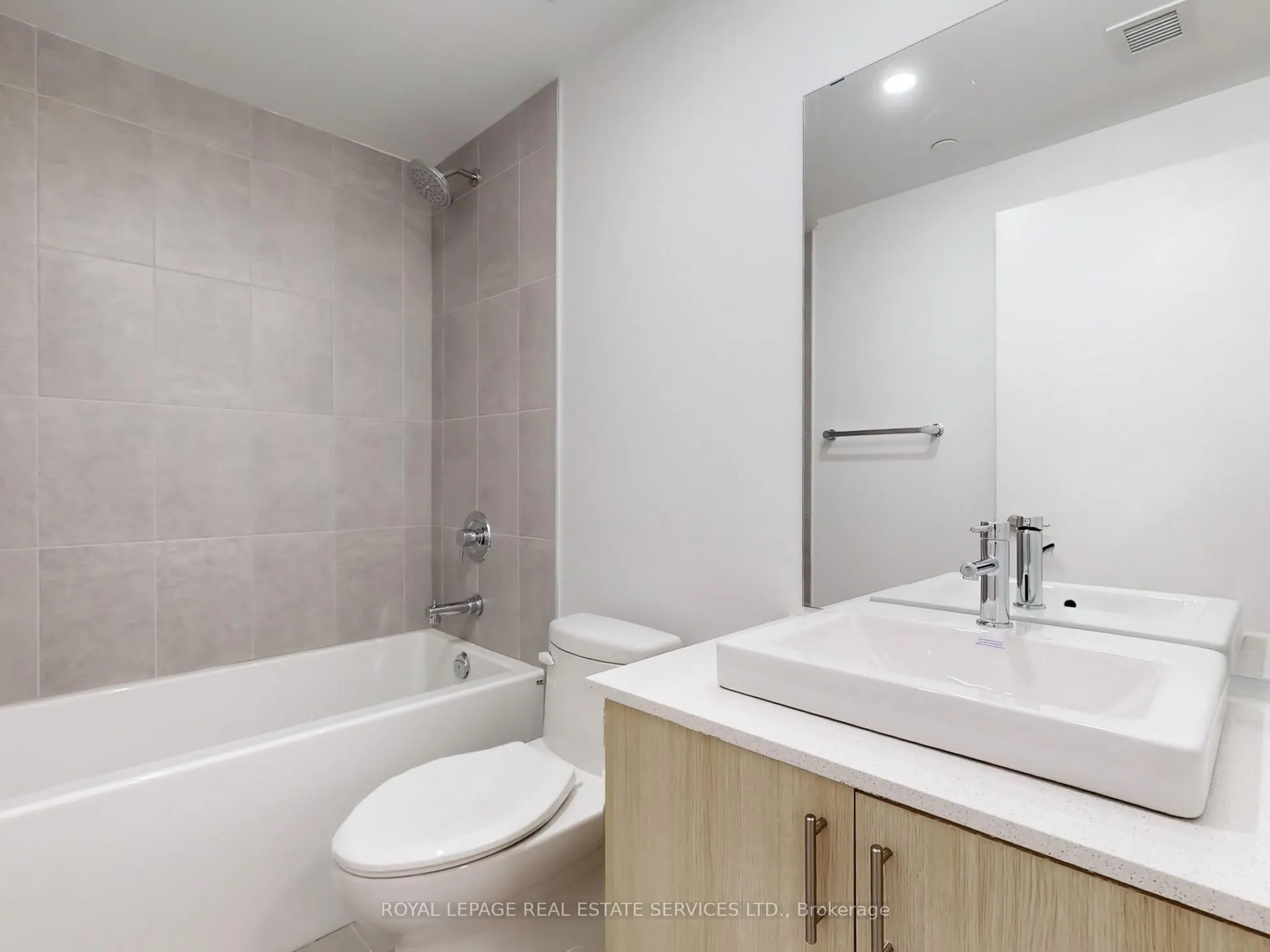 1195 The Queensway, #614