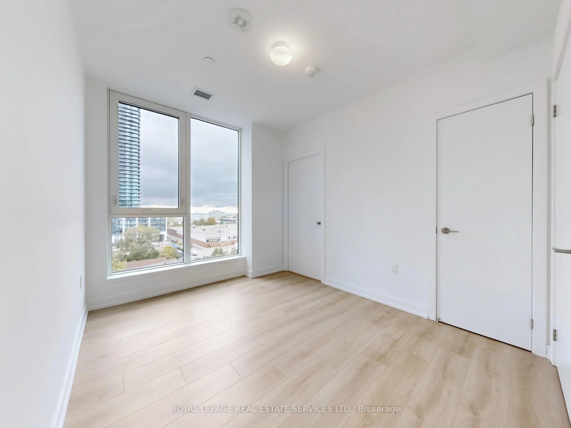 1195 The Queensway, #614