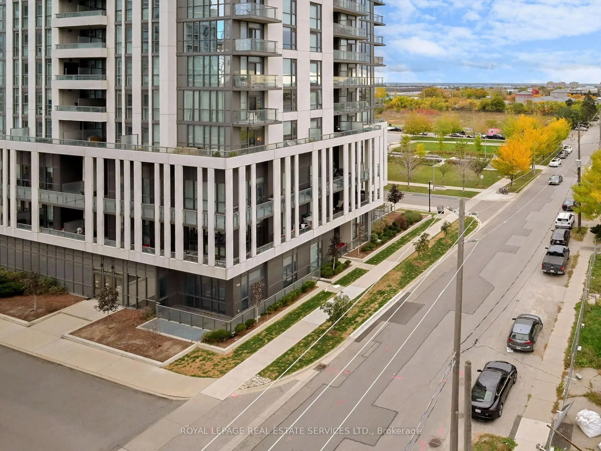 1195 The Queensway, #614