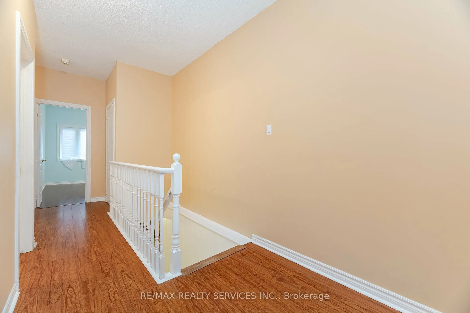 9 Ferndown Crescent, #5