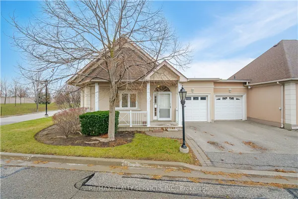 9 Ferndown Crescent, #5