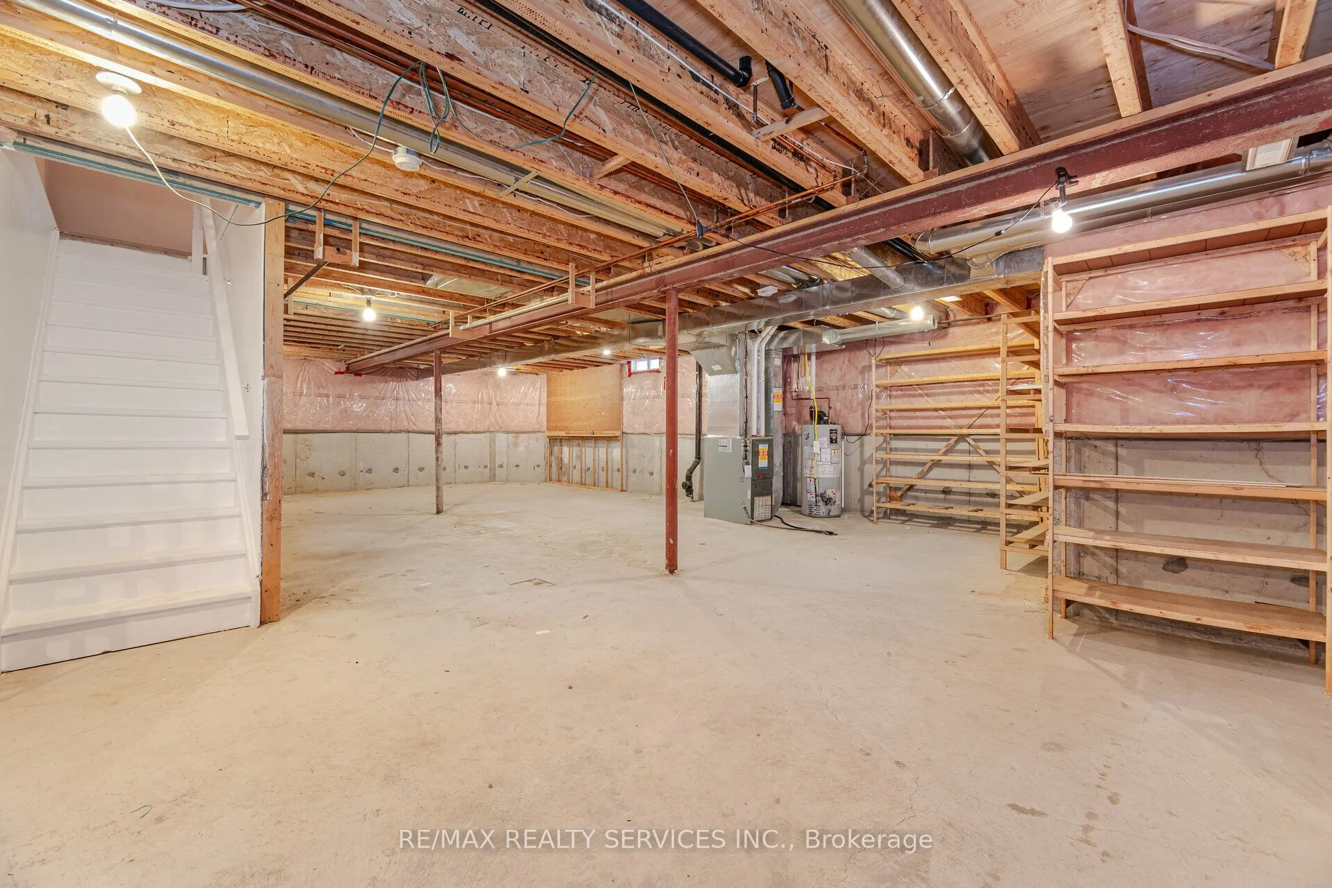 9 Ferndown Crescent, #5