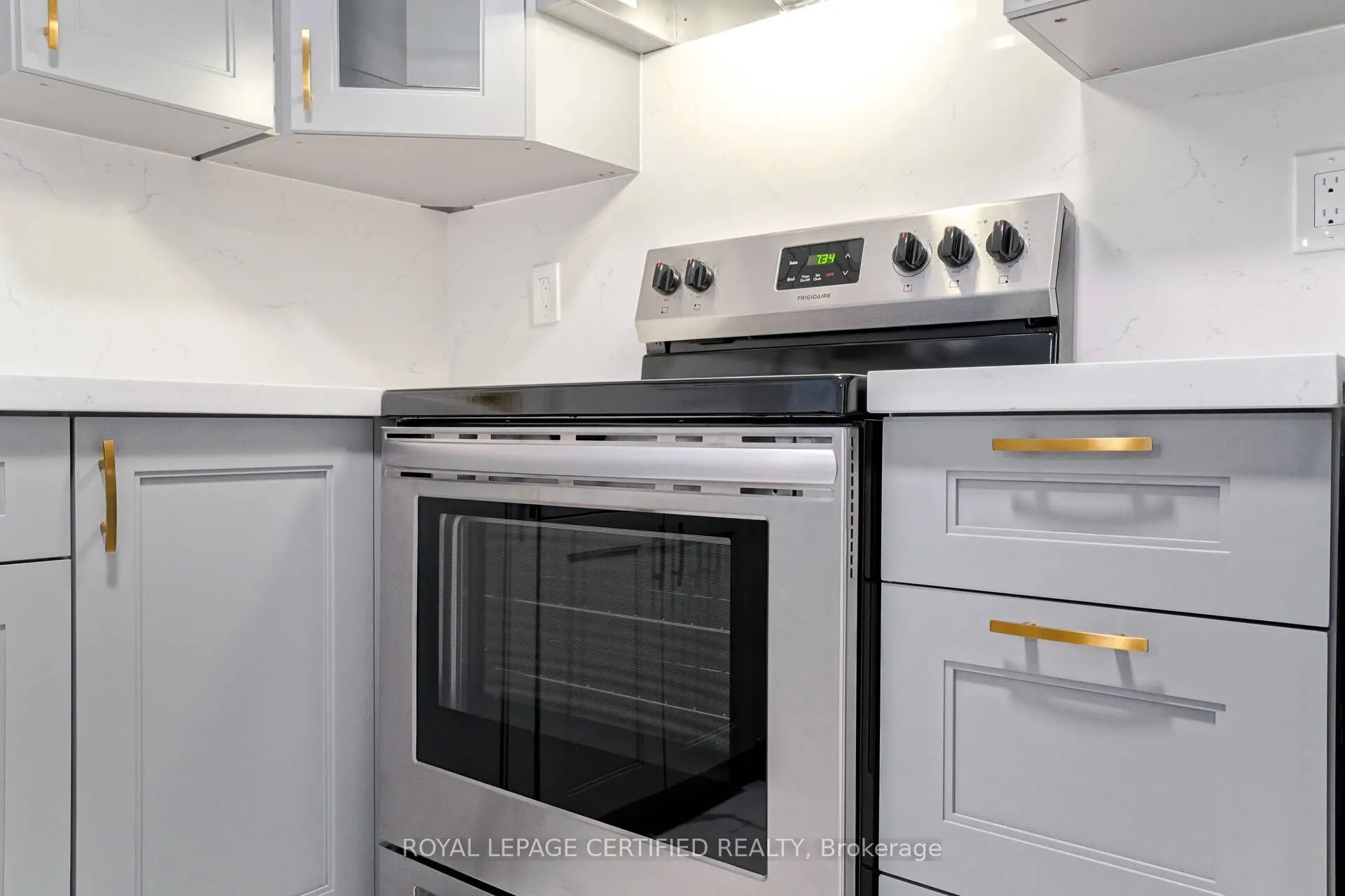 35 Kingsbridge Garden Circle, #506