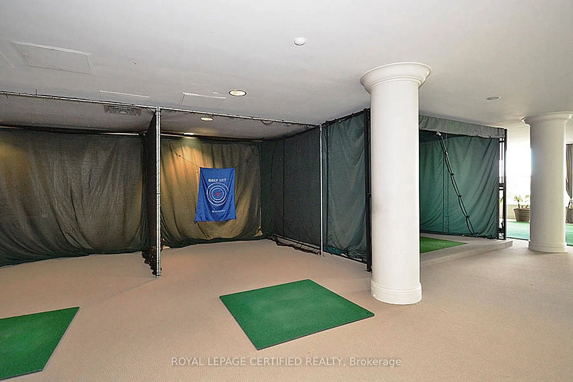 35 Kingsbridge Garden Circle, #506