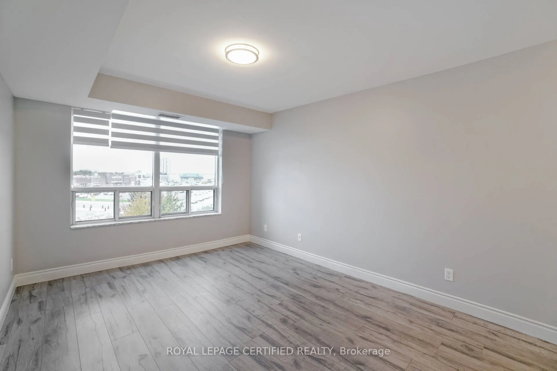 35 Kingsbridge Garden Circle, #506