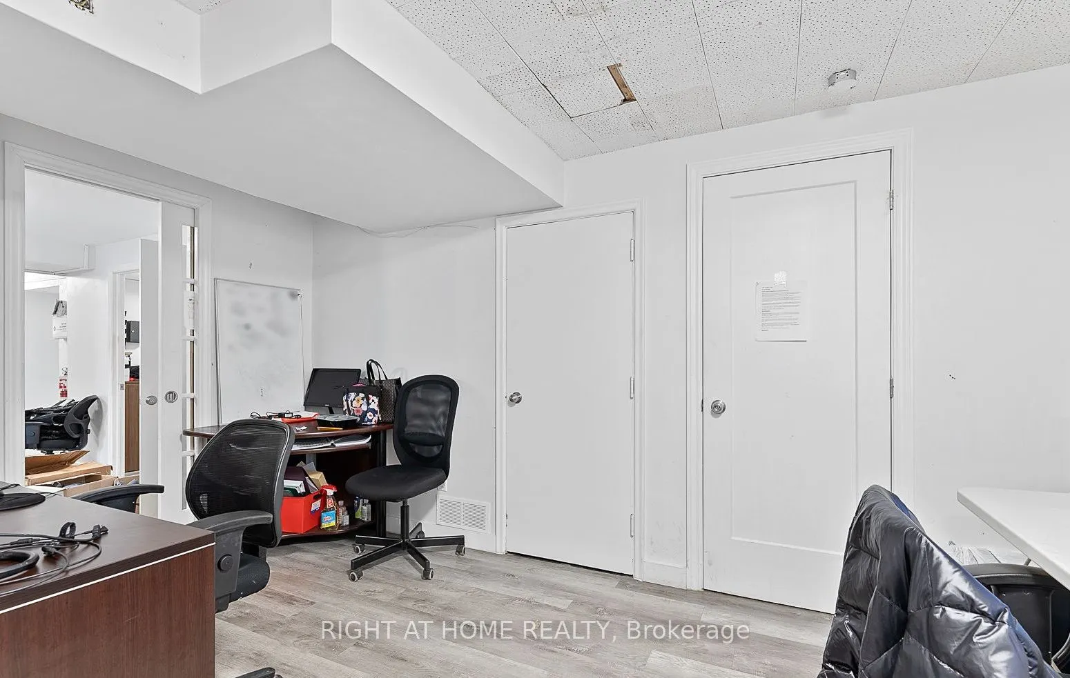 20 Stavebank Road, #100