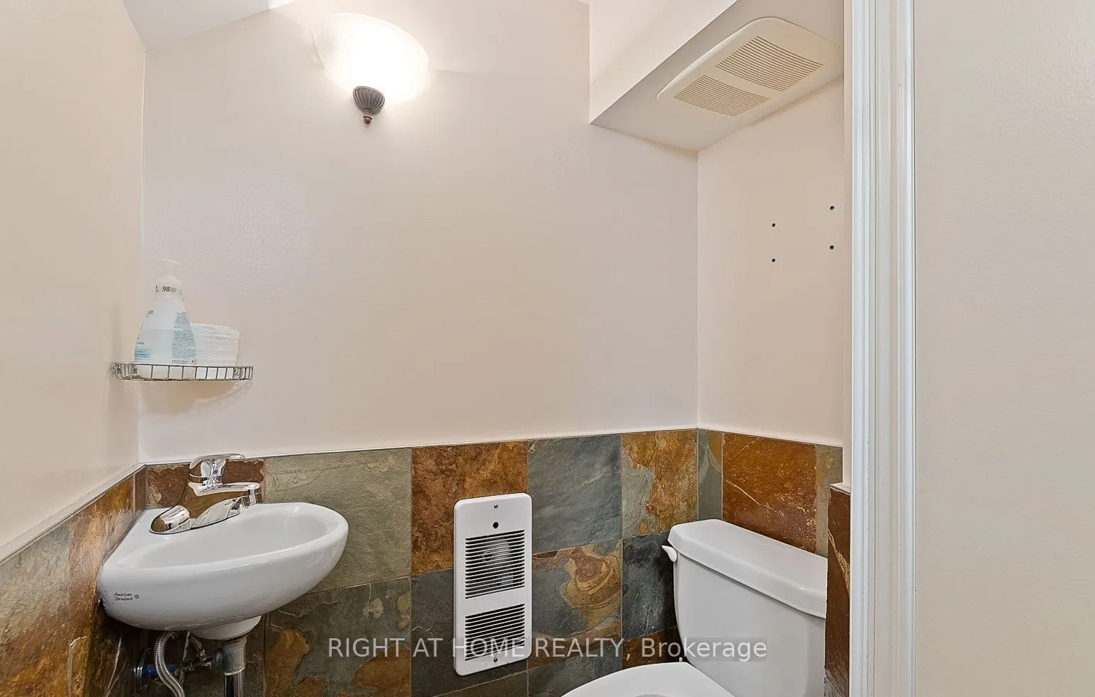 20 Stavebank Road, #100