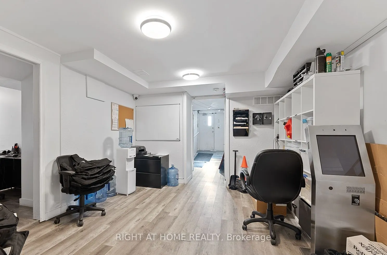 20 Stavebank Road, #100