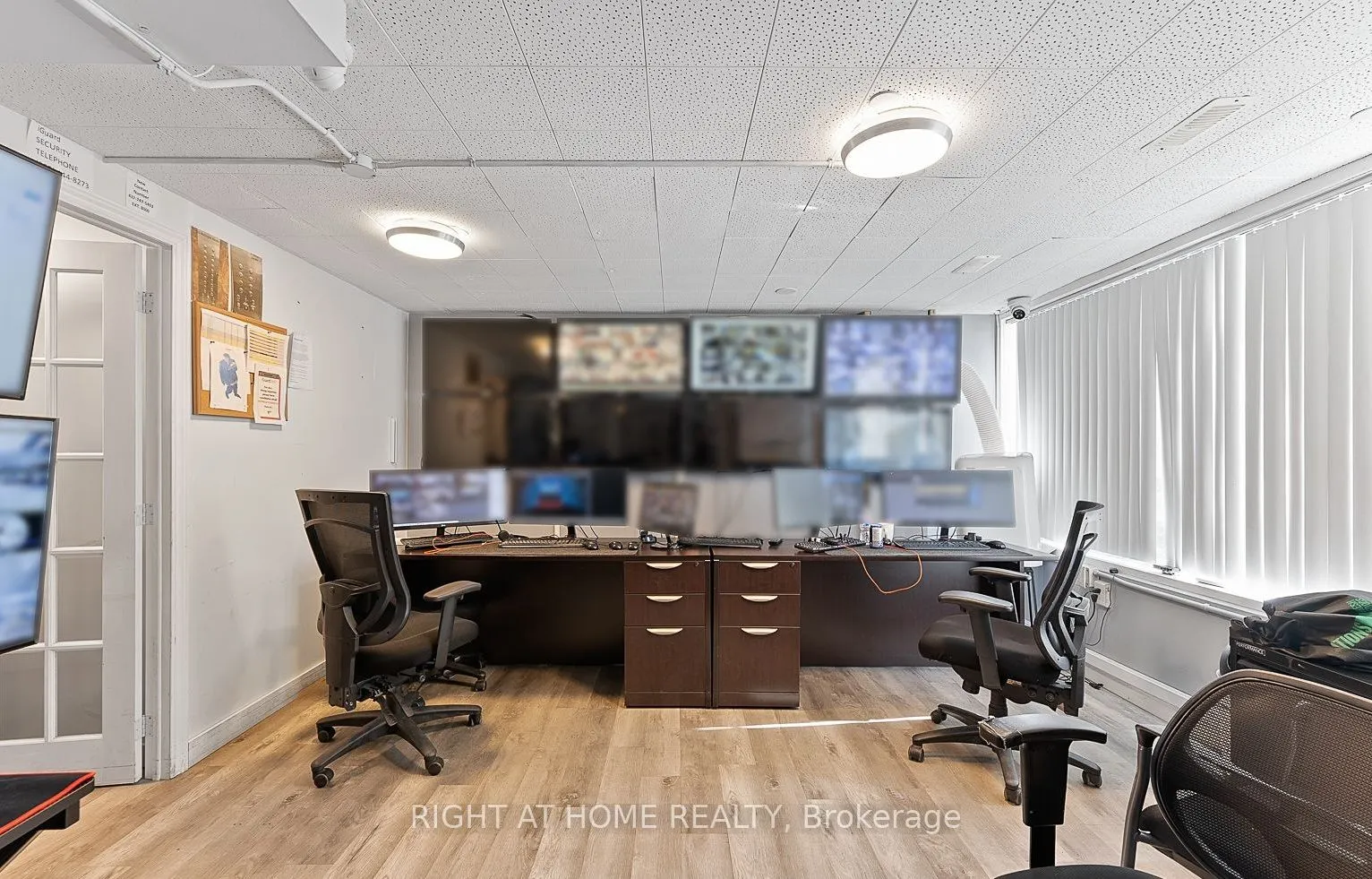 20 Stavebank Road, #100