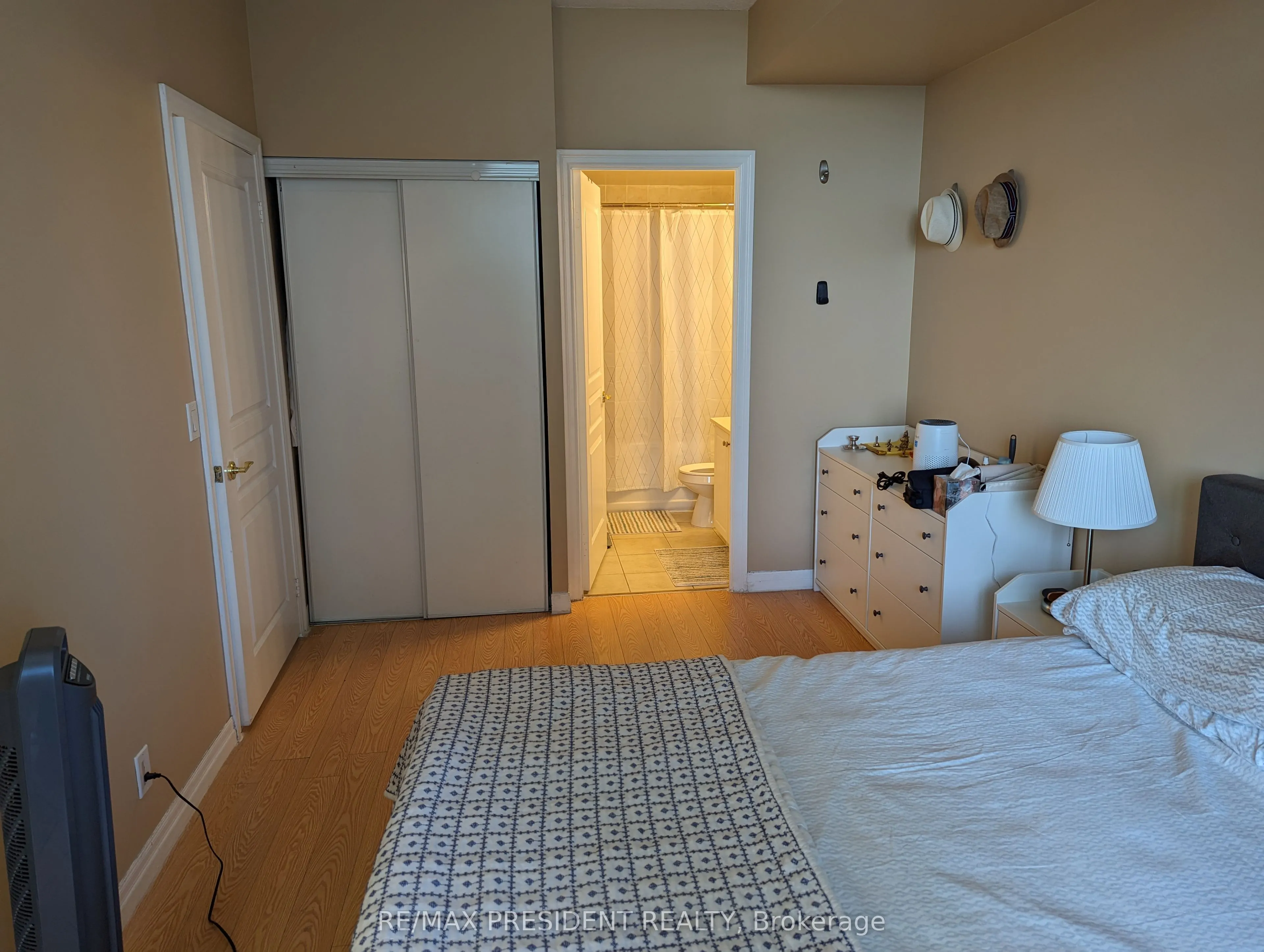 3939 Duke Of York Boulevard, #1105