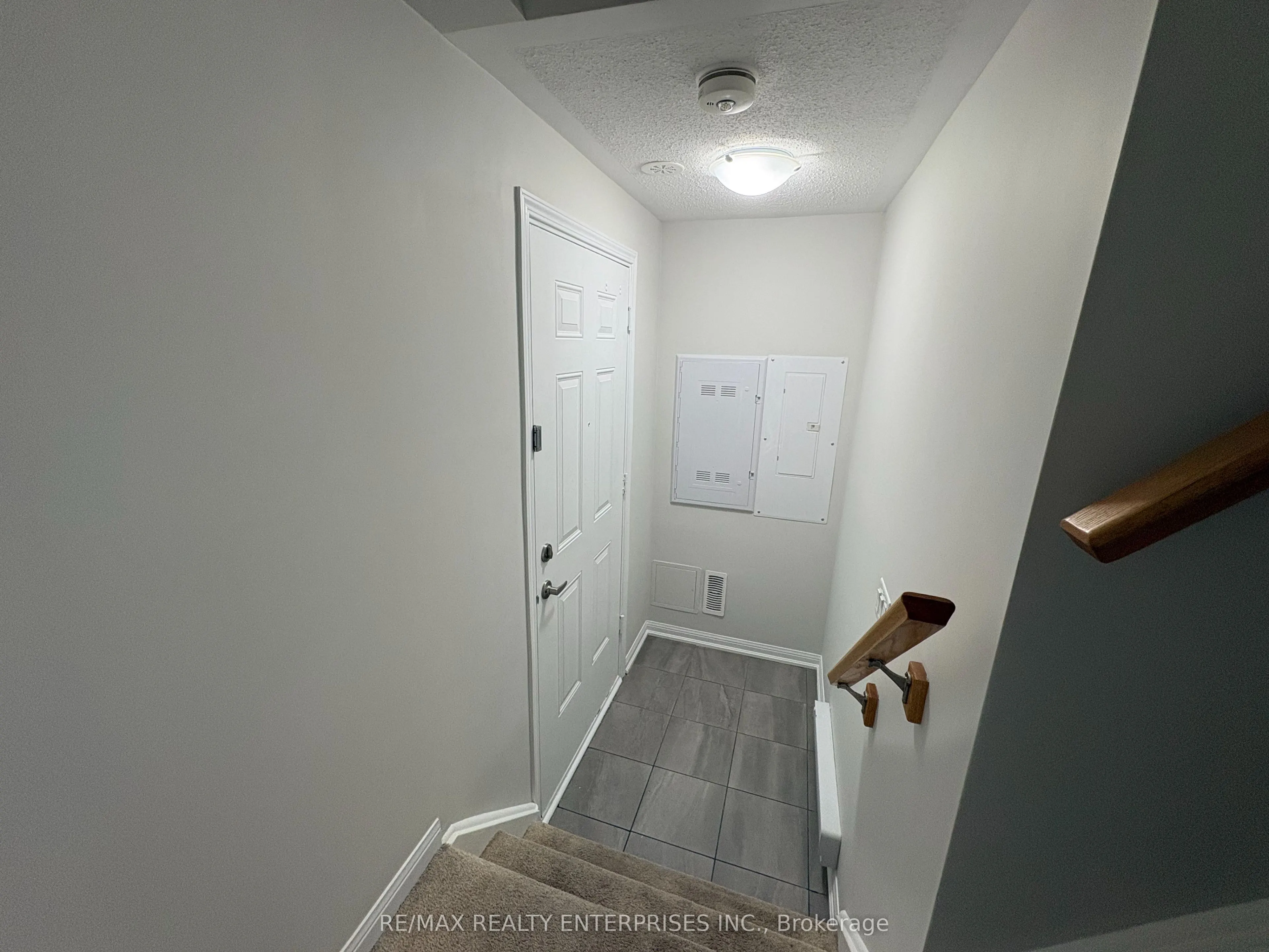 1 Beckenrose Court, #157