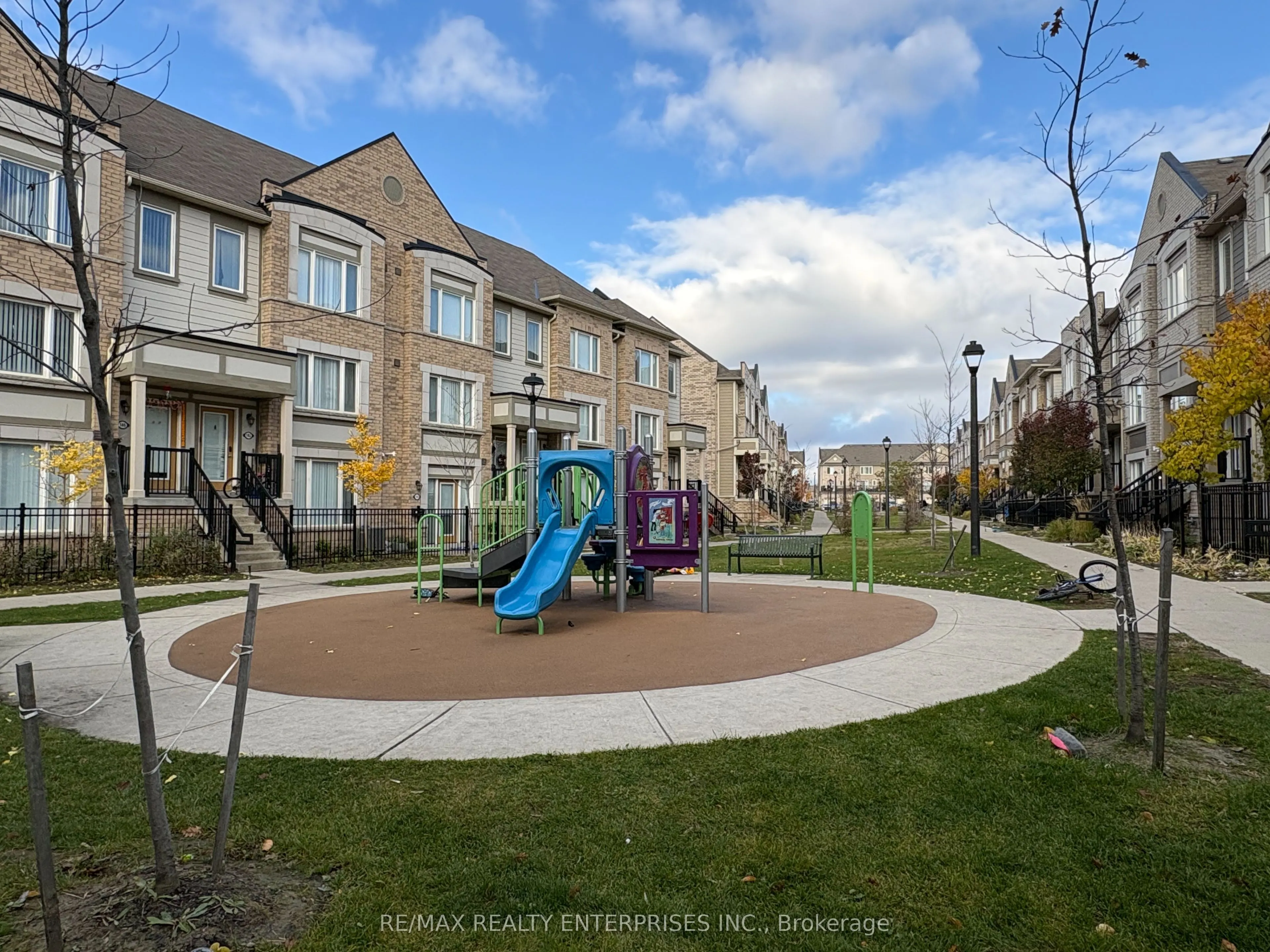 1 Beckenrose Court, #157