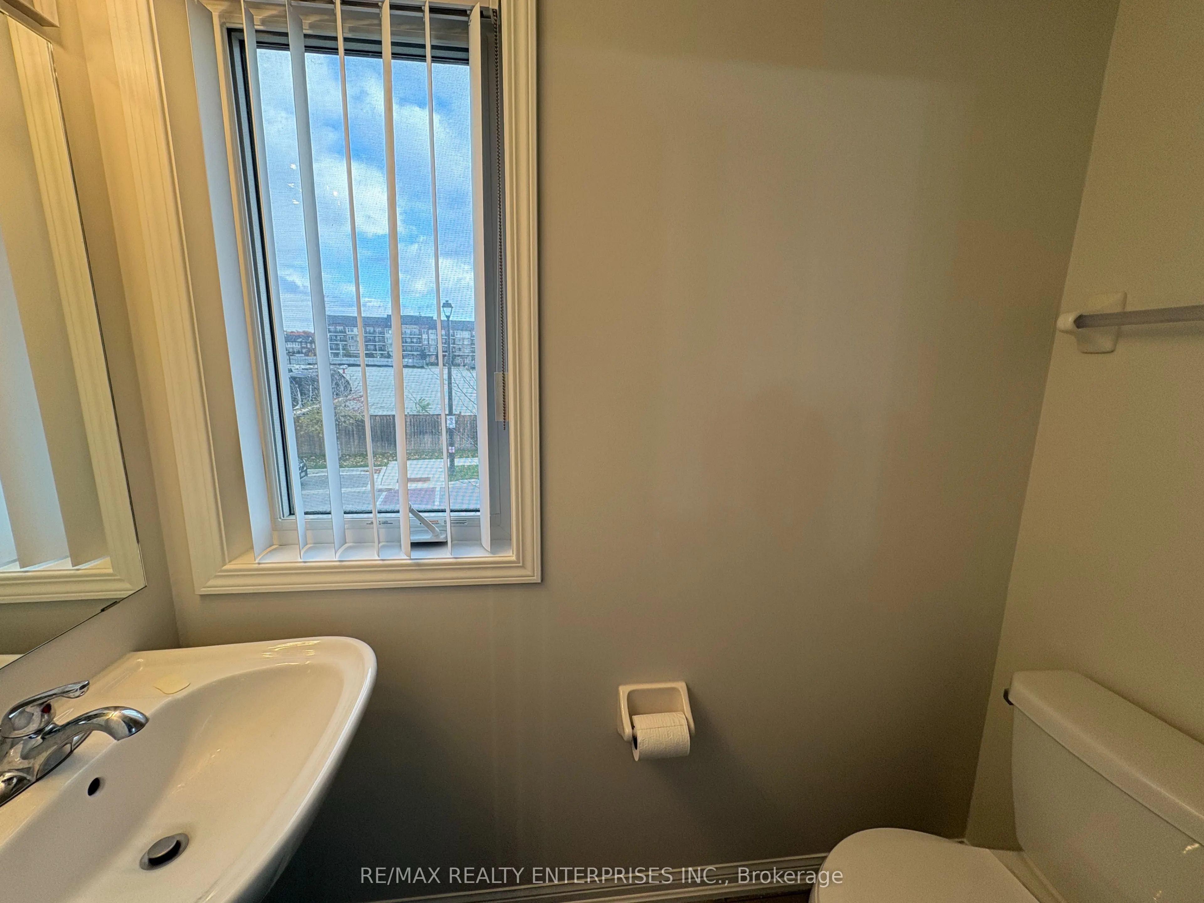 1 Beckenrose Court, #157