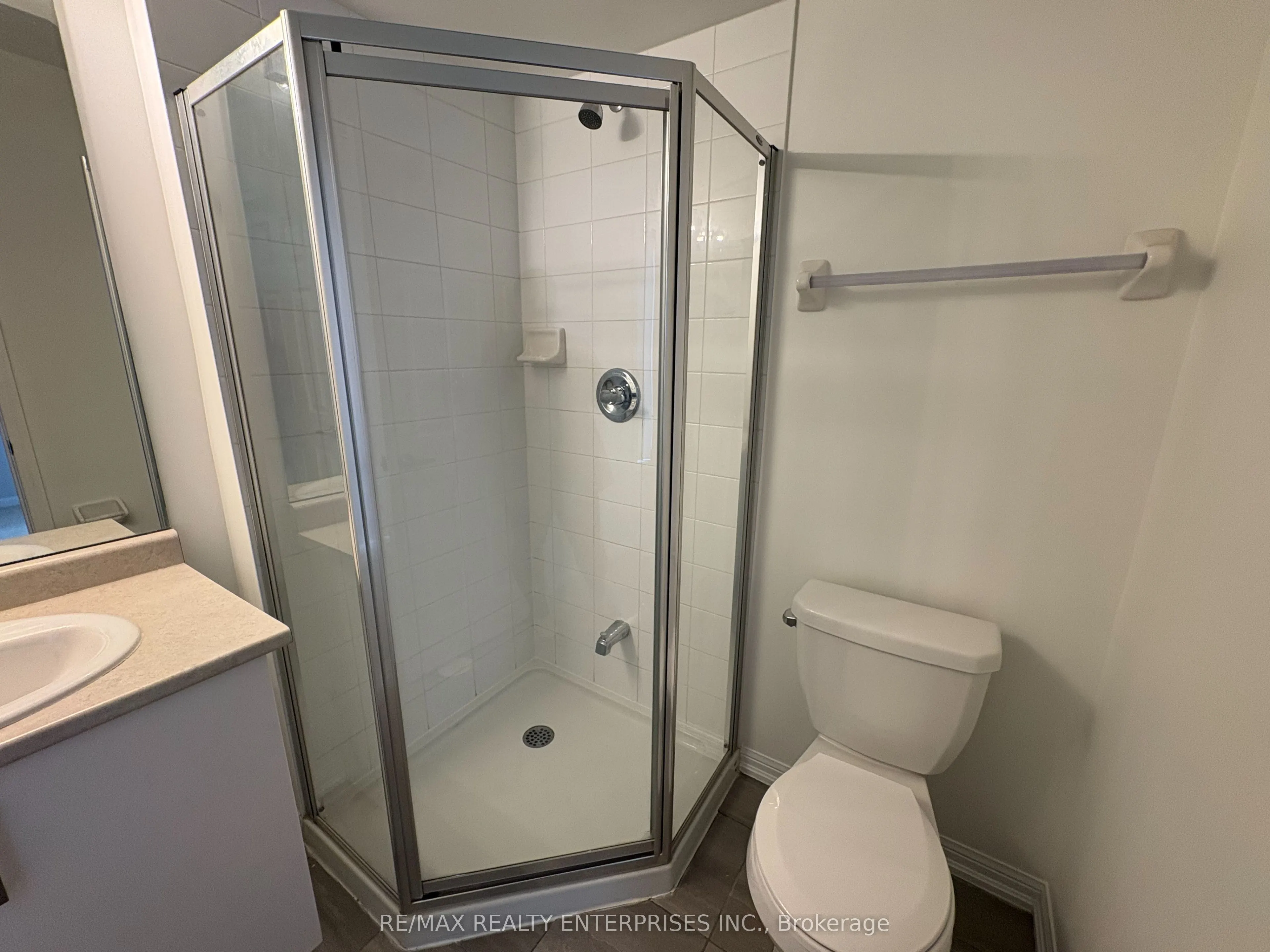 1 Beckenrose Court, #157