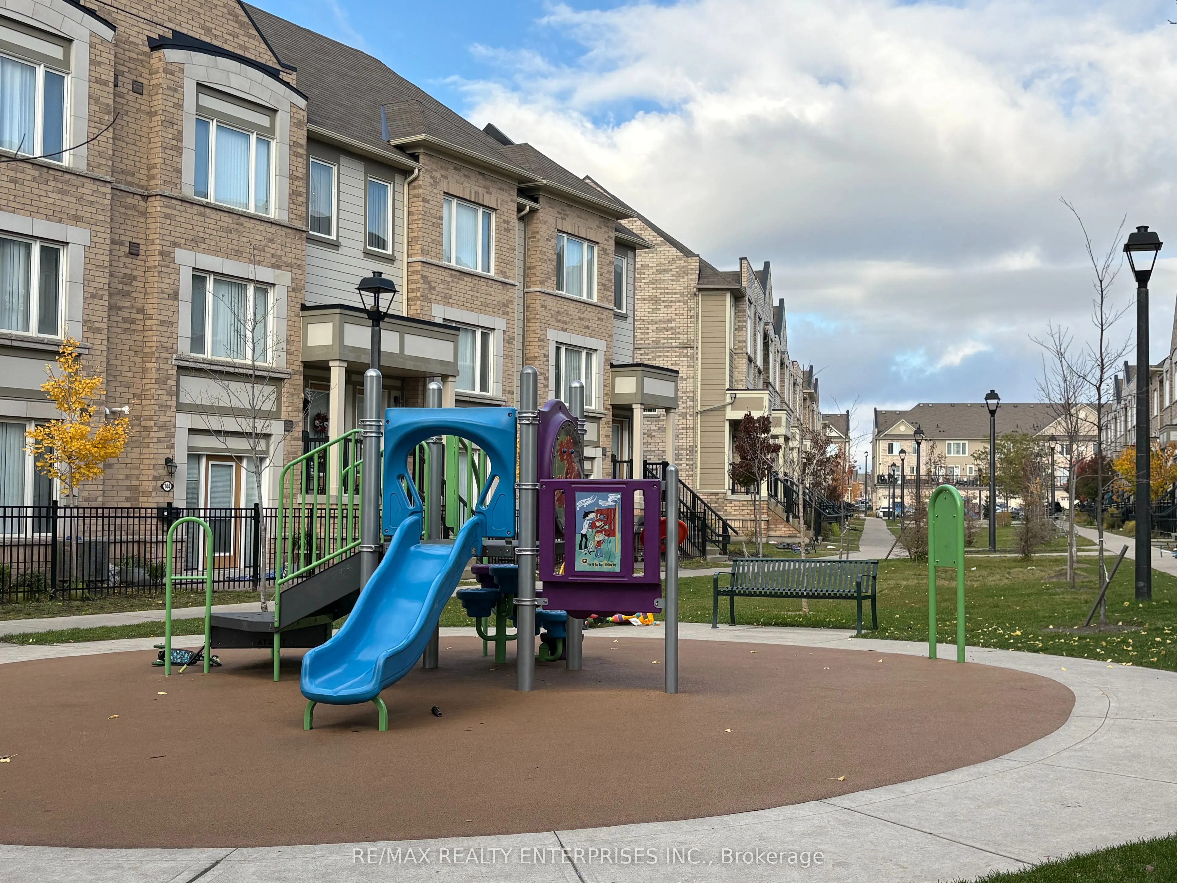 1 Beckenrose Court, #157