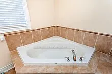 36 Valleyridge Crescent