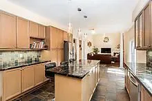 36 Valleyridge Crescent