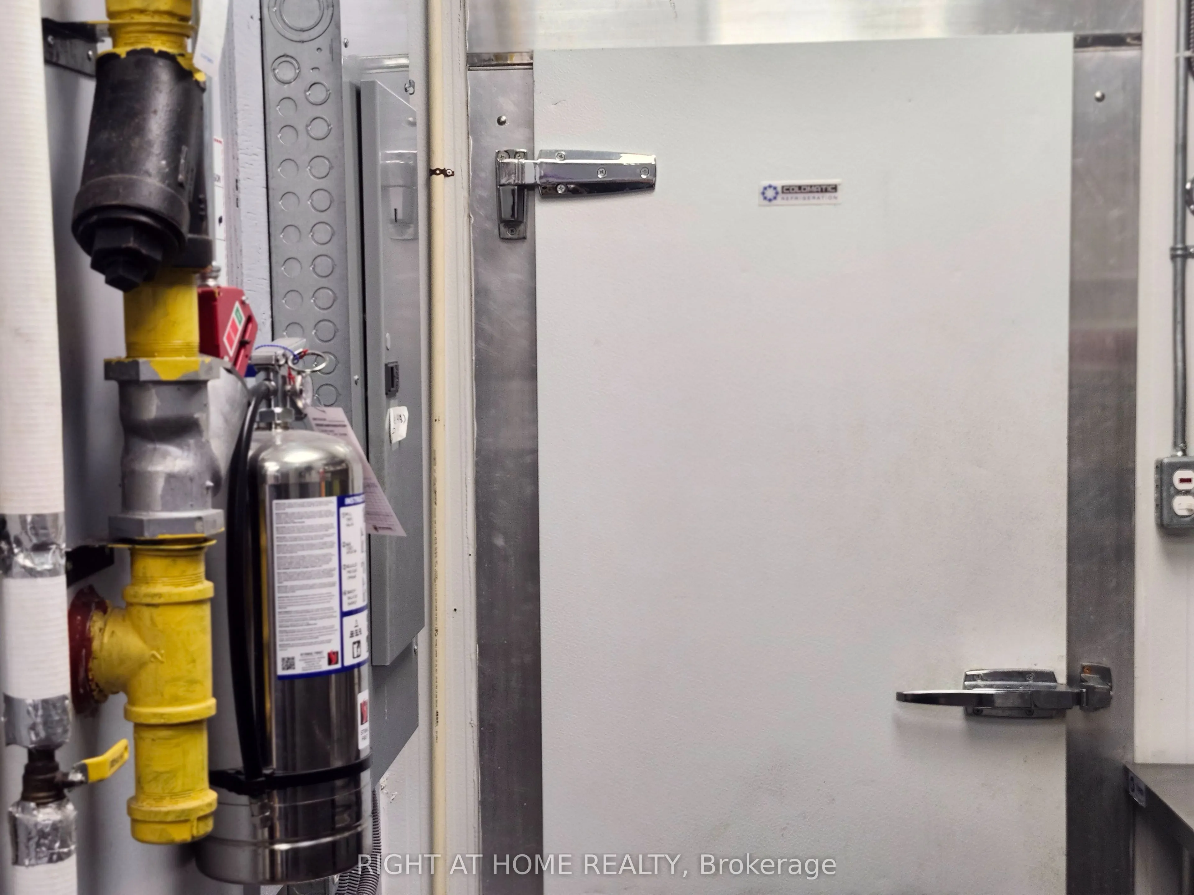 105 The Pond Road, #80