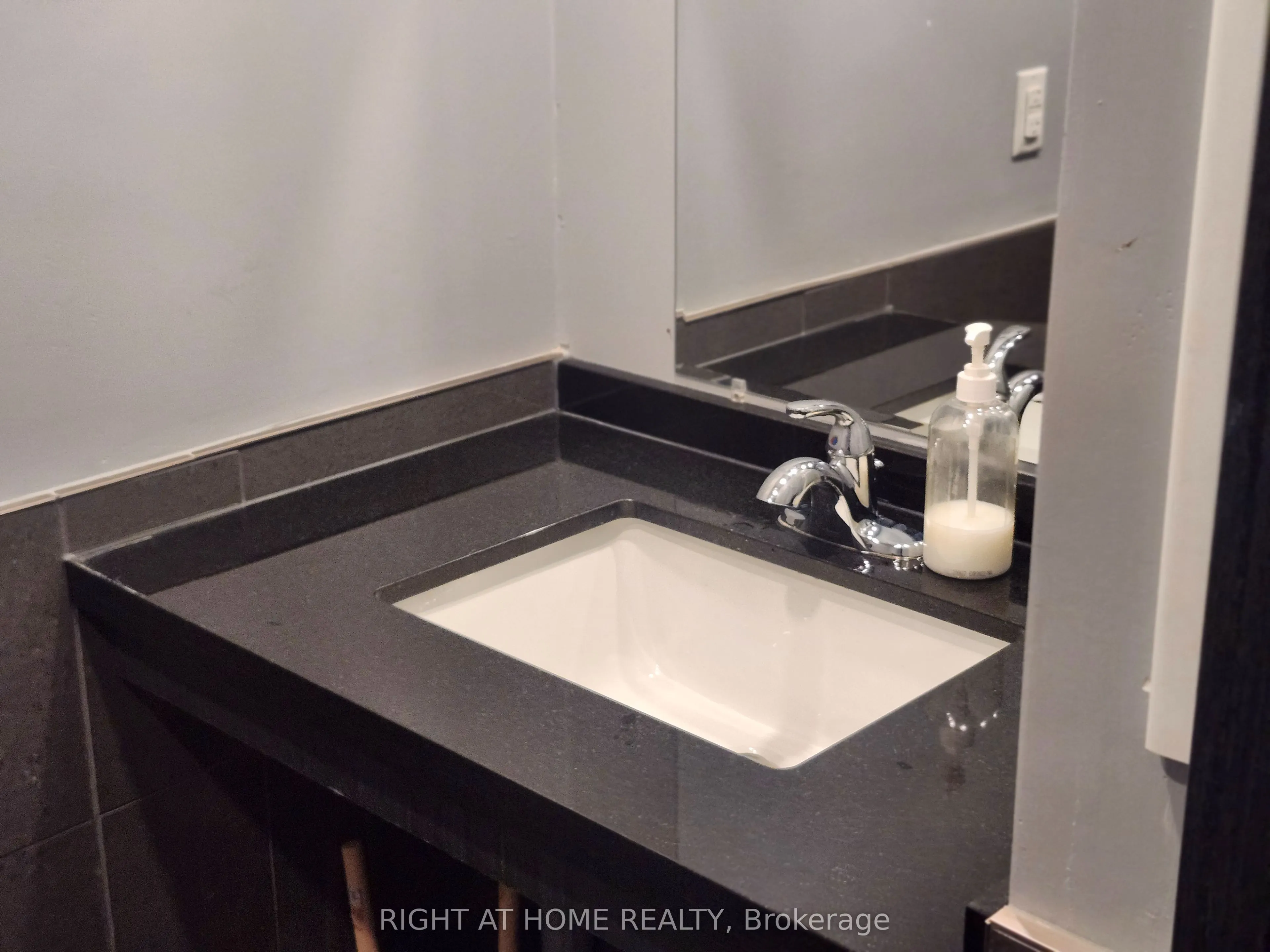 105 The Pond Road, #80