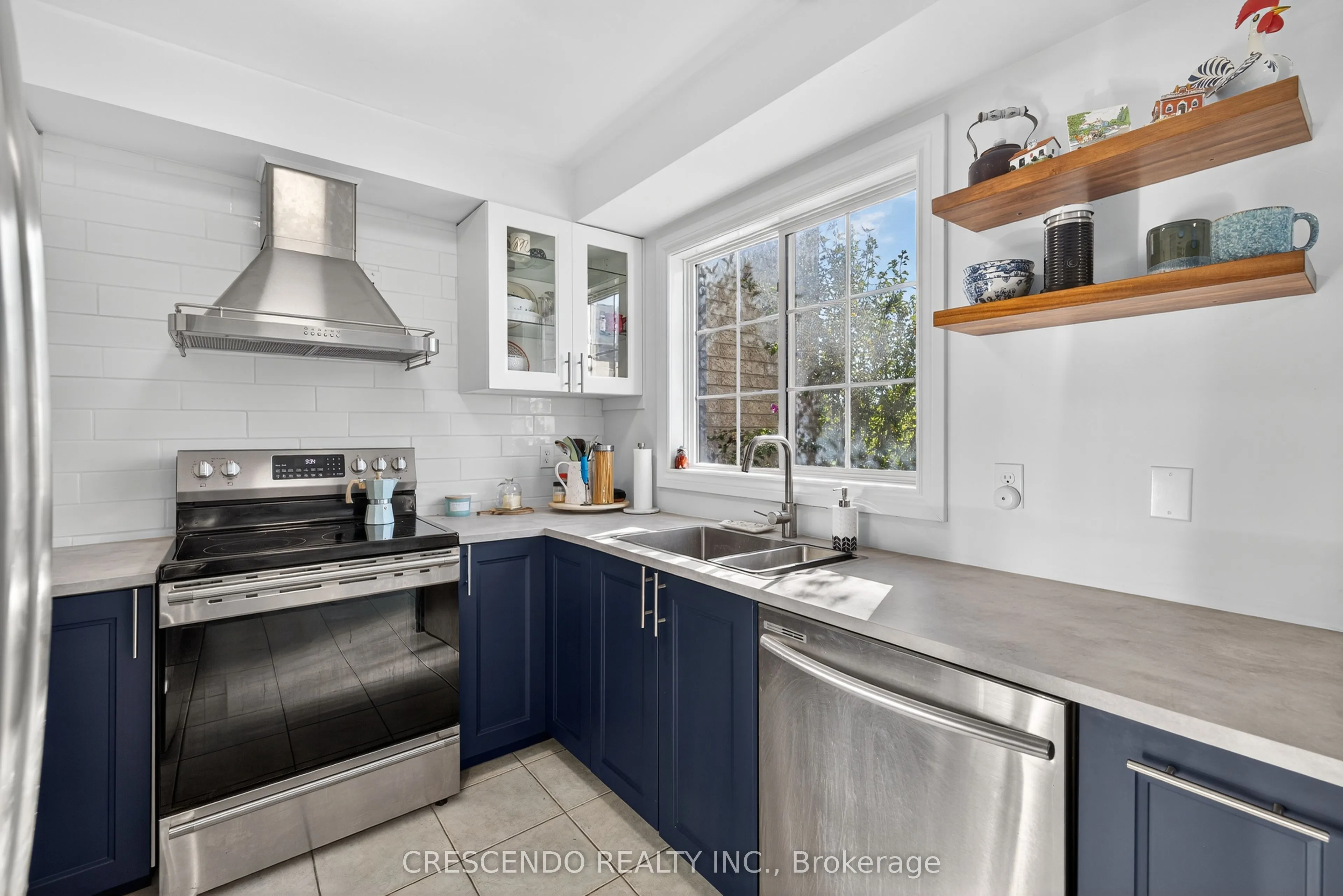 47 Frank Johnston Road