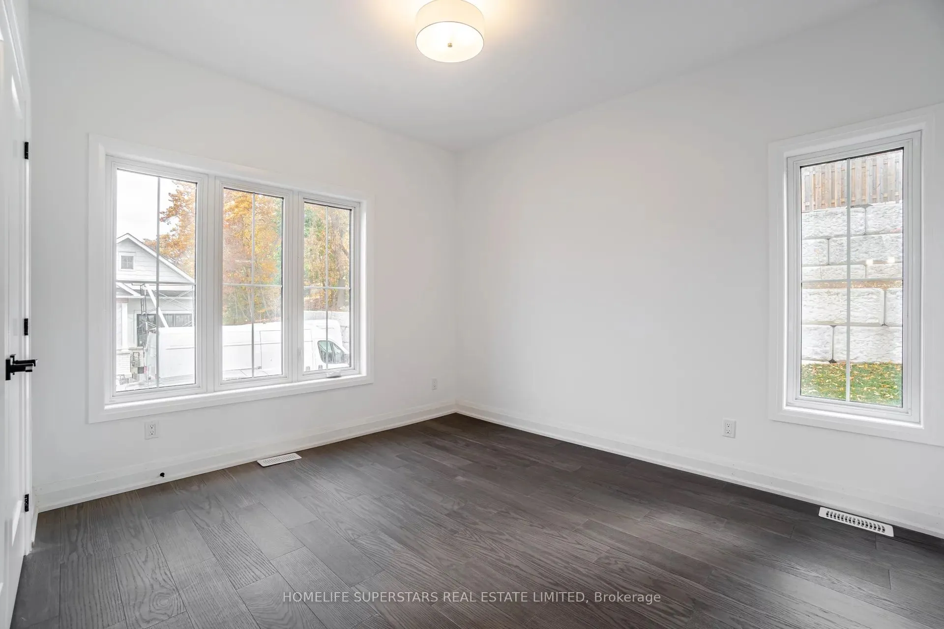 8 Santa Barbra Lane, #0