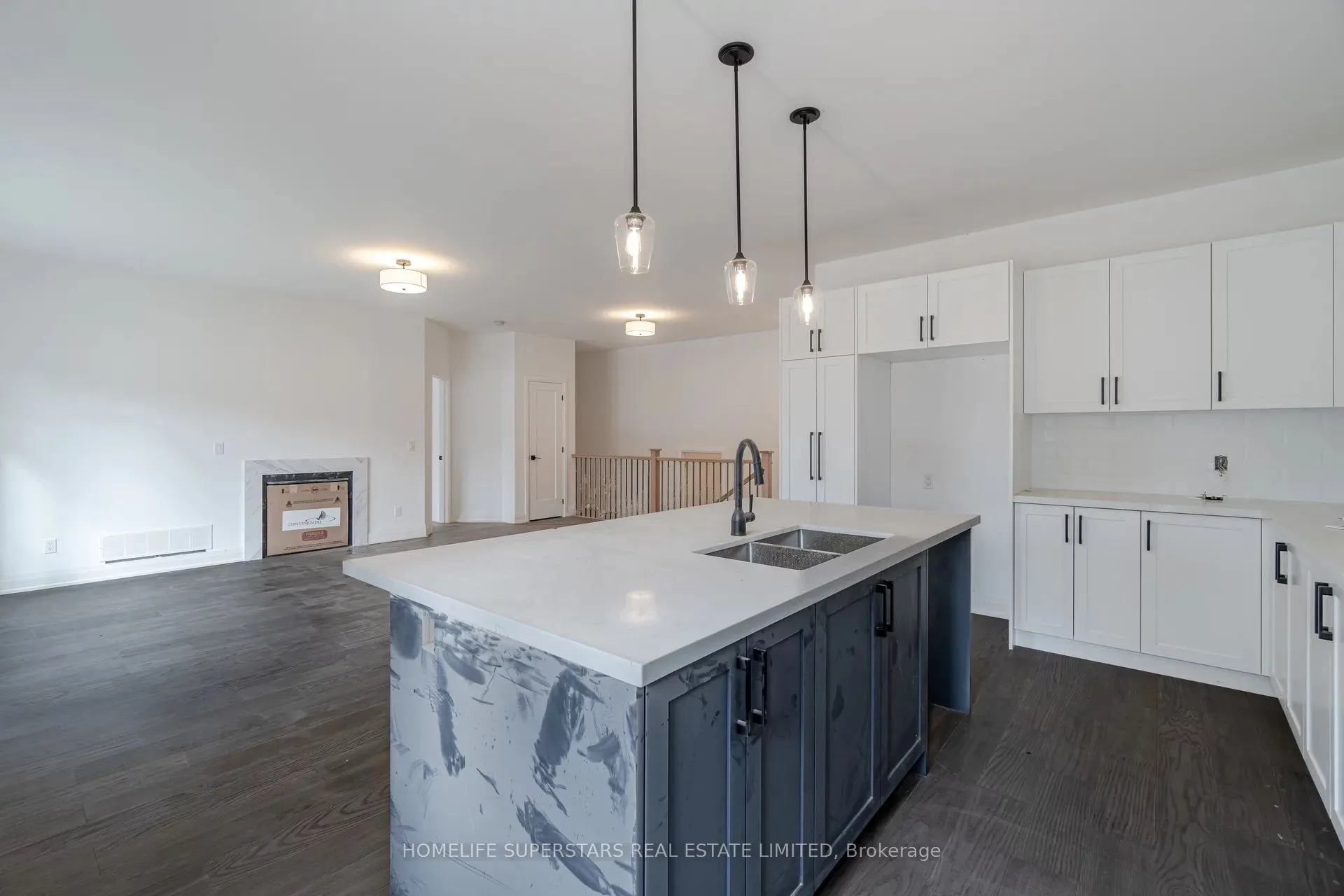 8 Santa Barbra Lane, #0