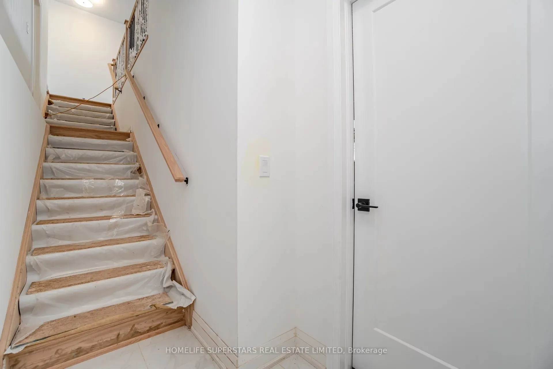 8 Santa Barbra Lane, #0