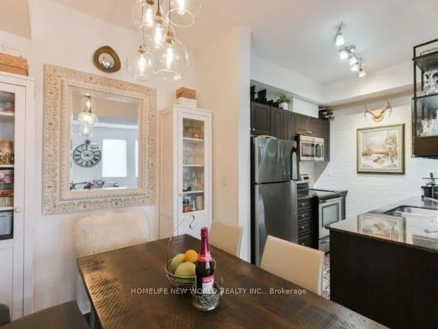 68 Winston Park Boulevard, ## 62