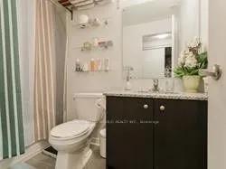 68 Winston Park Boulevard, ## 62