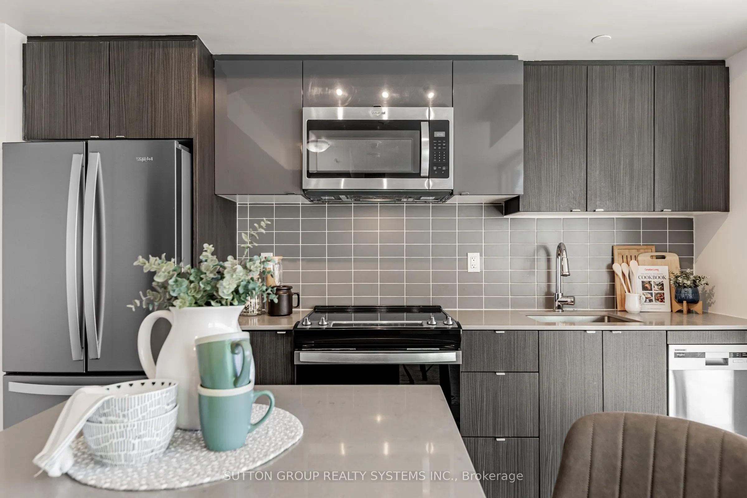 1461 Lawrence Avenue W, #611