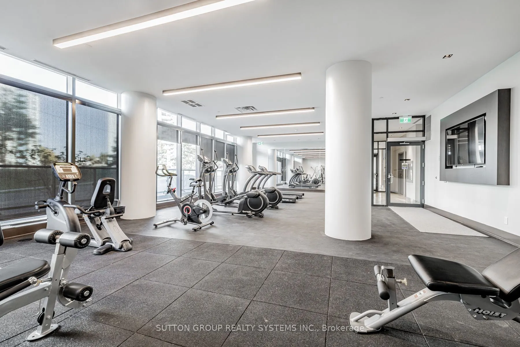 1461 Lawrence Avenue W, #611