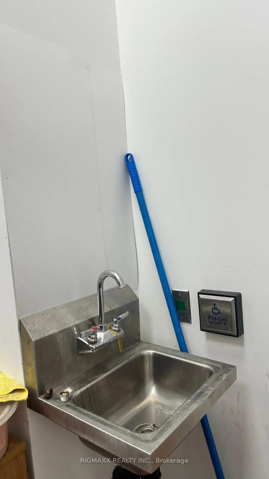 280 DERRY Road W, #A102