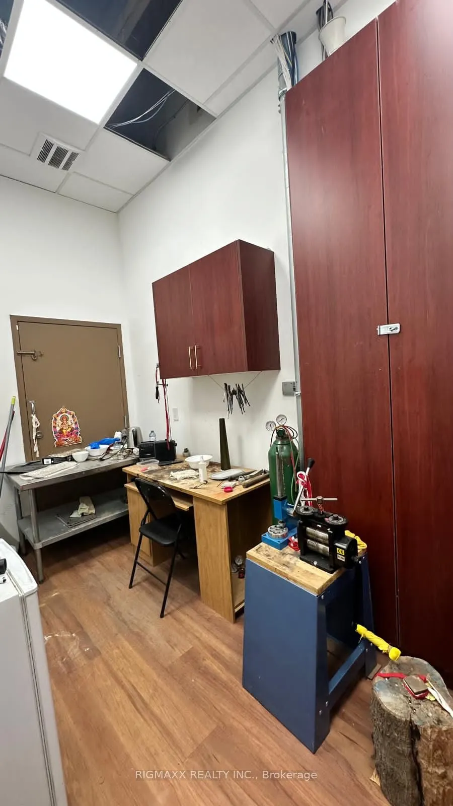 280 DERRY Road W, #A102