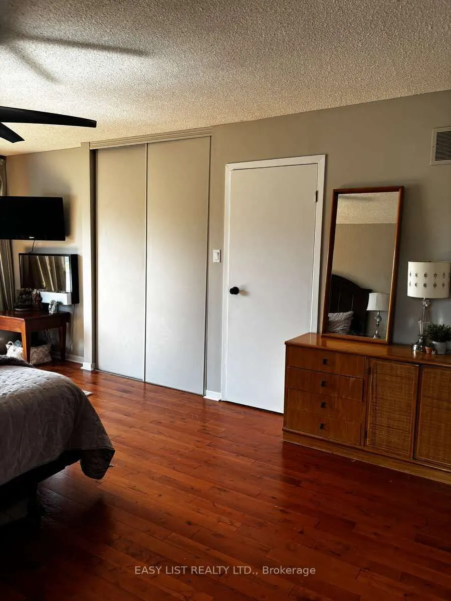 6942 Barrisdale Drive