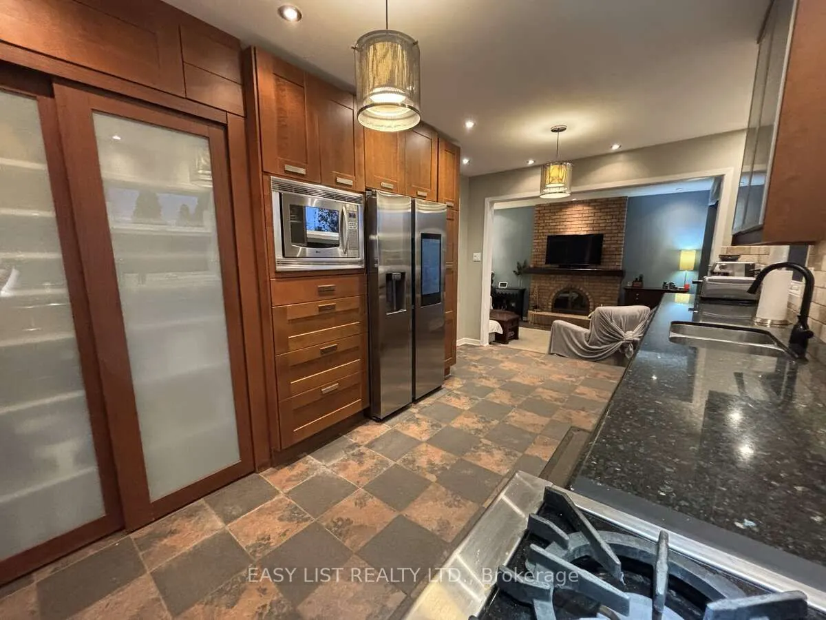 6942 Barrisdale Drive