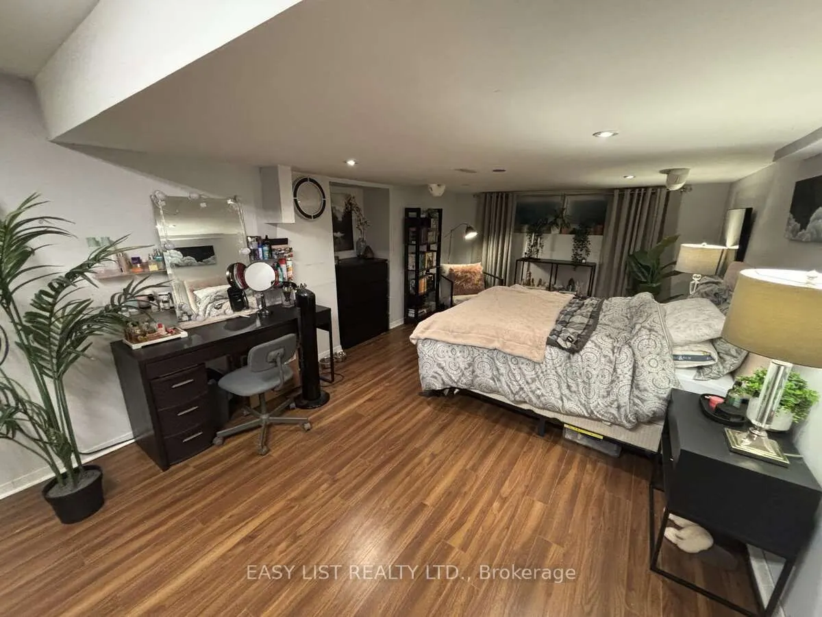 6942 Barrisdale Drive